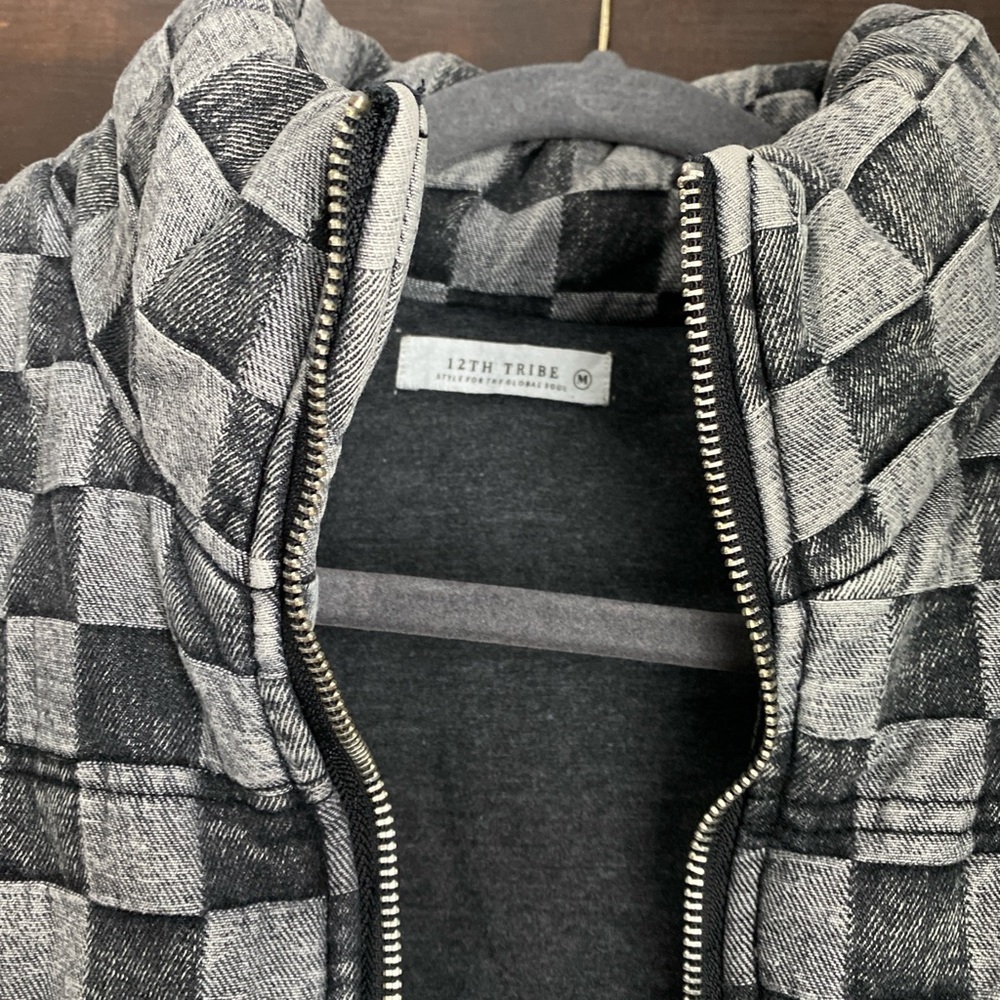 Women's Checkered Jacket - Picture 5 of 5
